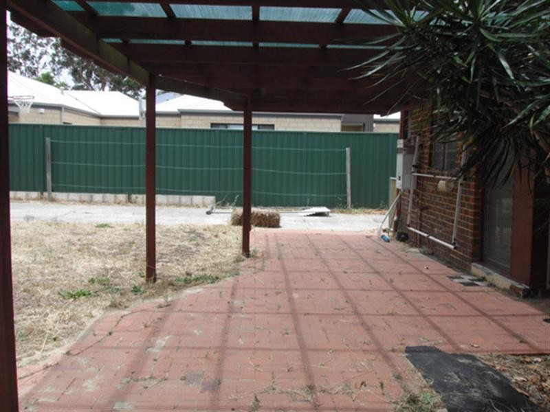 73 Fernhurst Crescent, Balga WA 6061