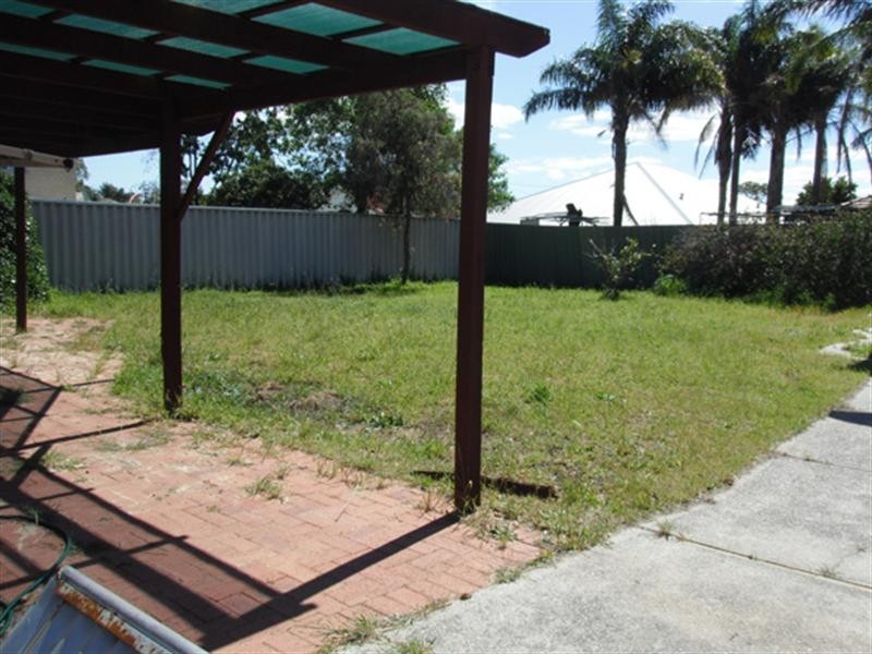 73 Fernhurst Crescent, Balga WA 6061