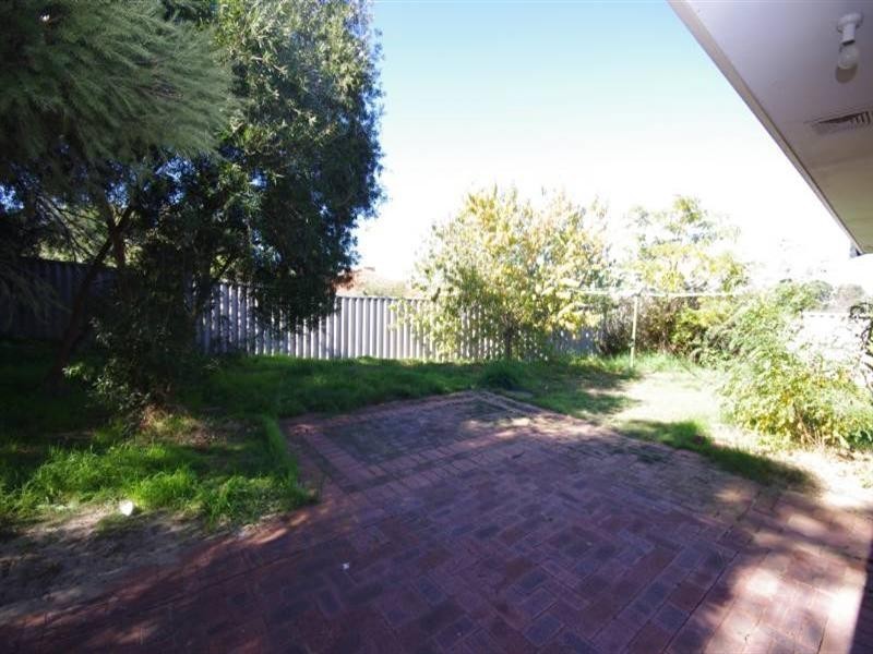 6 Alba Court, Mirrabooka WA 6061