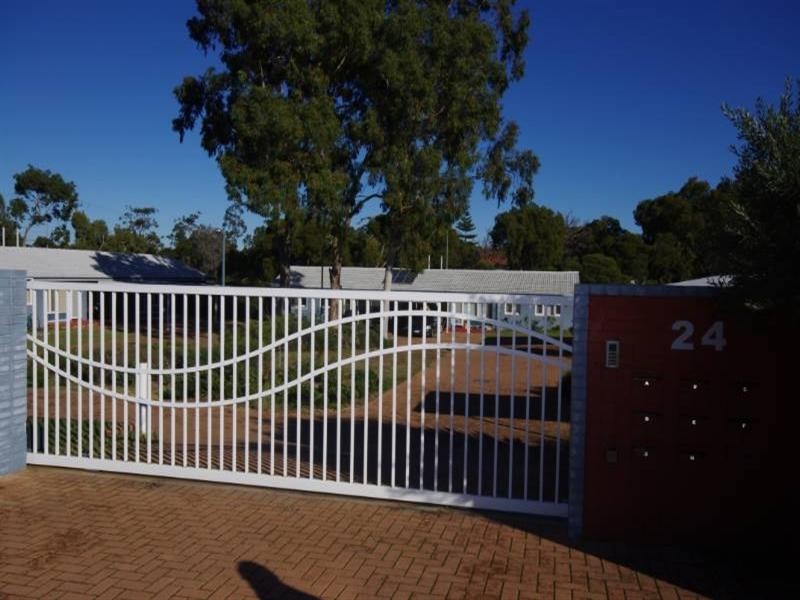 24h Pelham Way, Girrawheen WA 6064