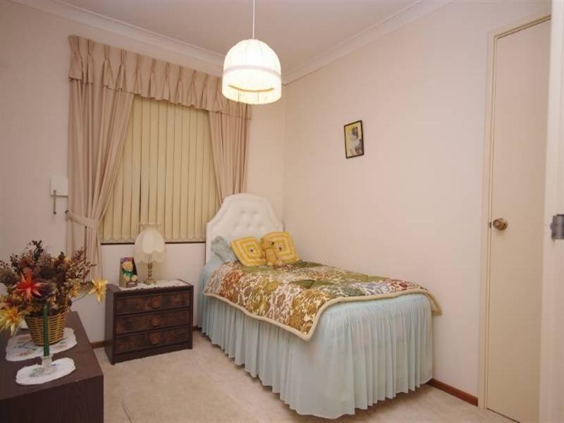 30b Kent Road, Marangaroo WA 6064