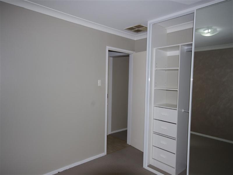 40A Esperanto Way, Westminster WA 6061