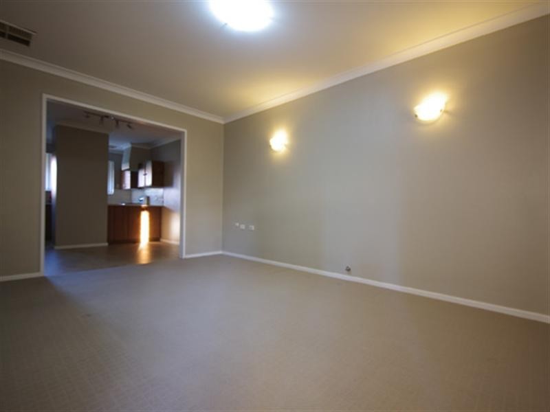 40A Esperanto Way, Westminster WA 6061