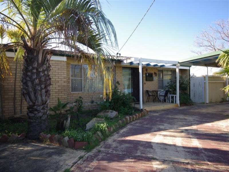 3 Parin Road, Marangaroo WA 6064