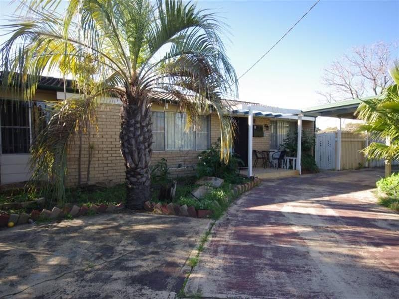 3 Parin Road, Marangaroo WA 6064