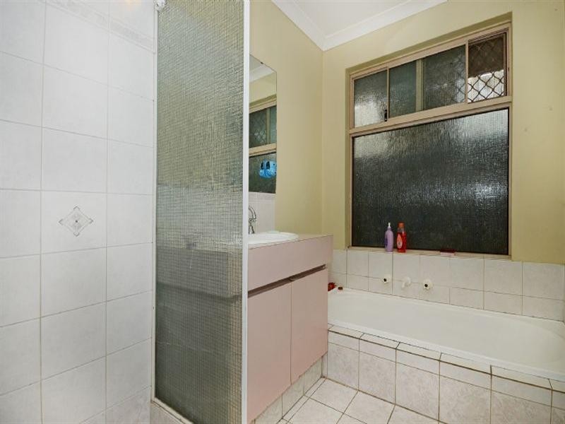 5 Lae Court, Ballajura WA 6066