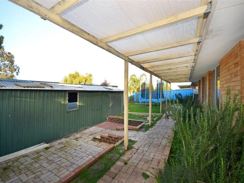 5 Lae Court, Ballajura WA 6066