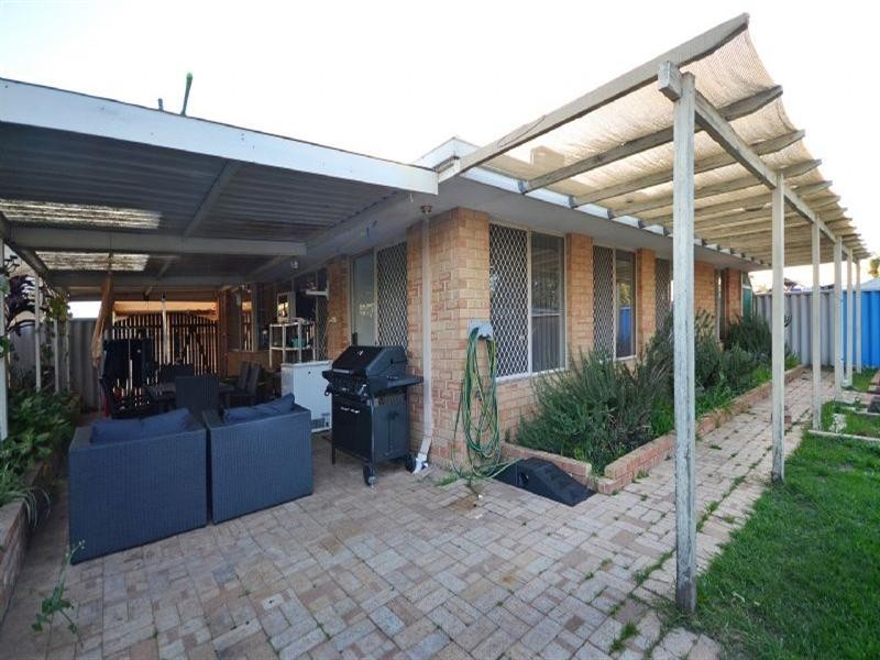 5 Lae Court, Ballajura WA 6066