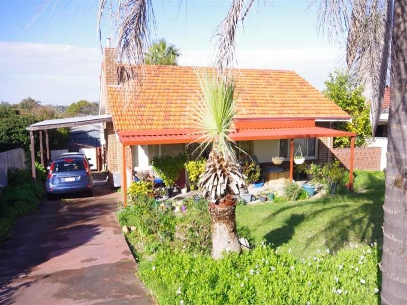 60 Fernhurst Crescent, Balga WA 6061