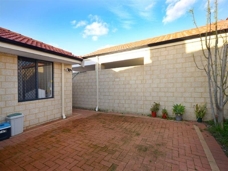 16c Carcoola Street, Nollamara WA 6061