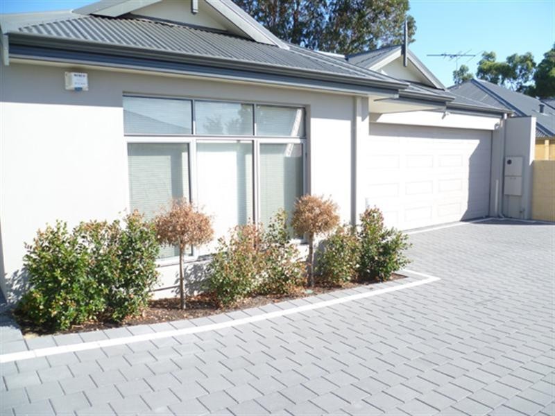 24B Nanson Way, Nollamara WA 6061