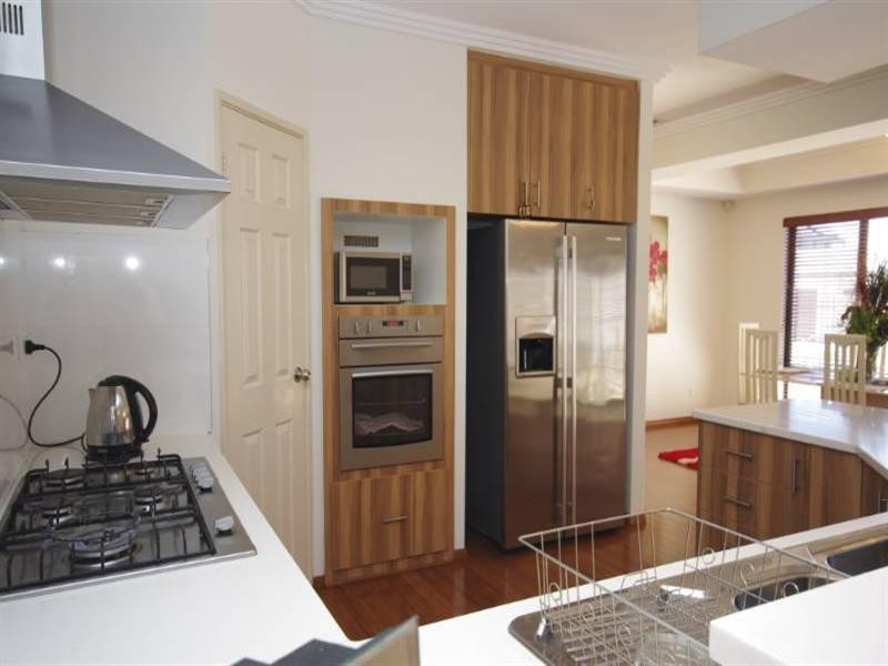 22 Muchea Garden, Dianella WA 6059