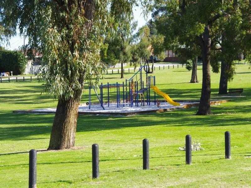 20 Selsfield Place, Balga WA 6061