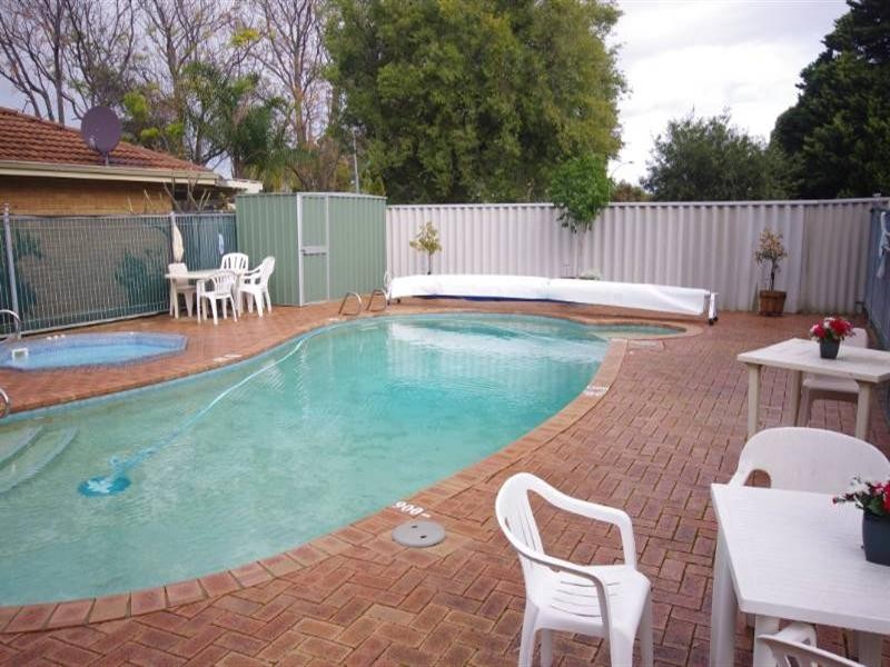 20/28 Marangaroo Drive, Marangaroo WA 6064