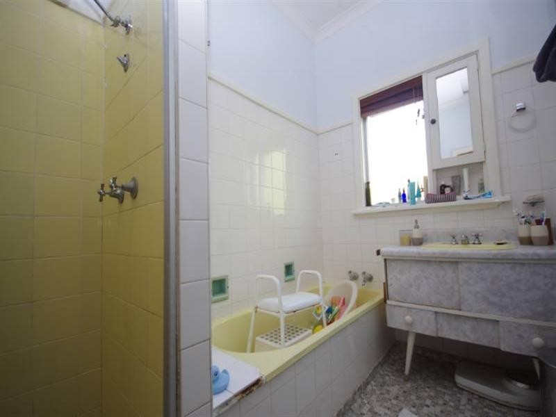 14 Adelphi Street, Bayswater WA 6053