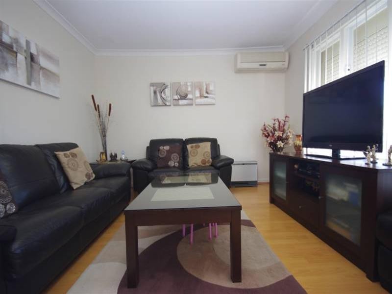 2a Shalford Way, Girrawheen WA 6064