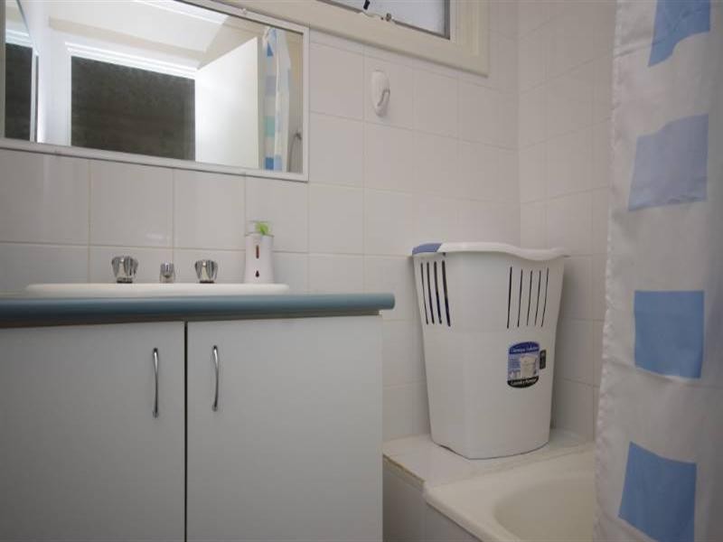 2a Shalford Way, Girrawheen WA 6064