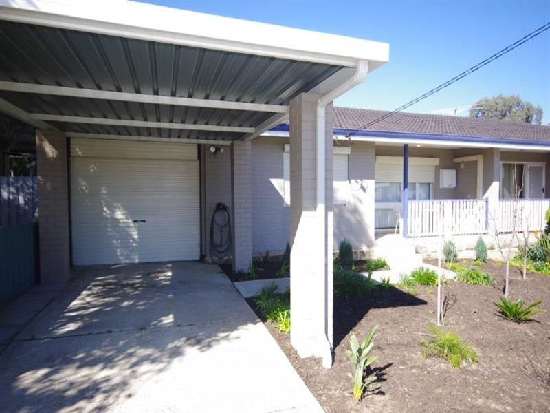 2a Shalford Way, Girrawheen WA 6064