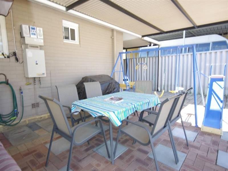 2a Shalford Way, Girrawheen WA 6064