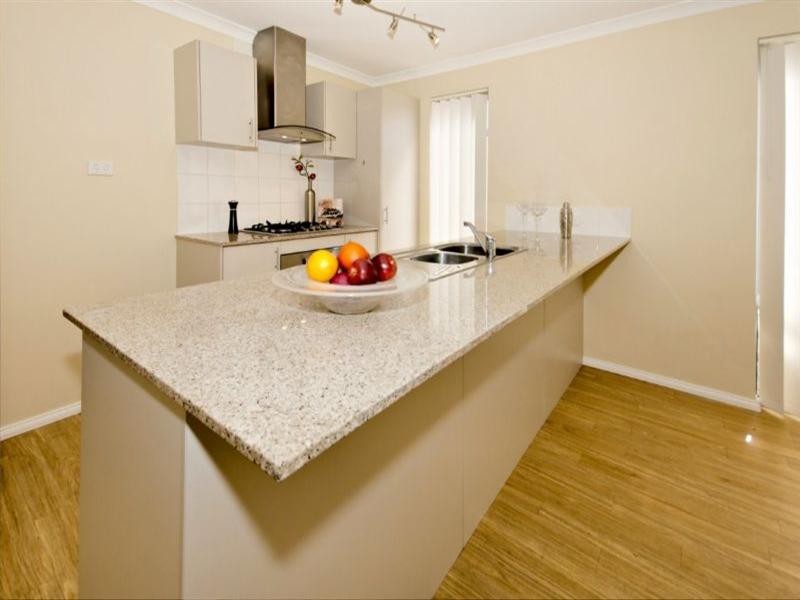 2c Playden Way, Balga WA 6061