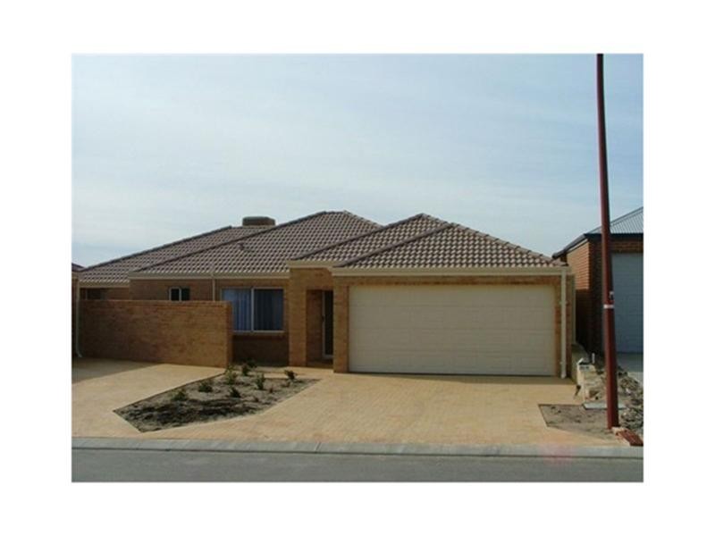33B Wicklow Circle, Darch WA 6065