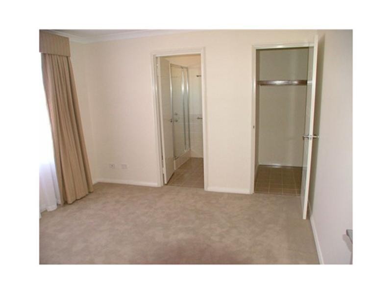 33B Wicklow Circle, Darch WA 6065