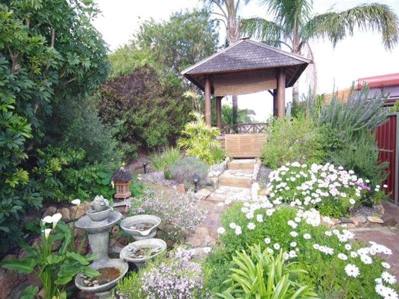 29 Dressler Way, Girrawheen WA 6064