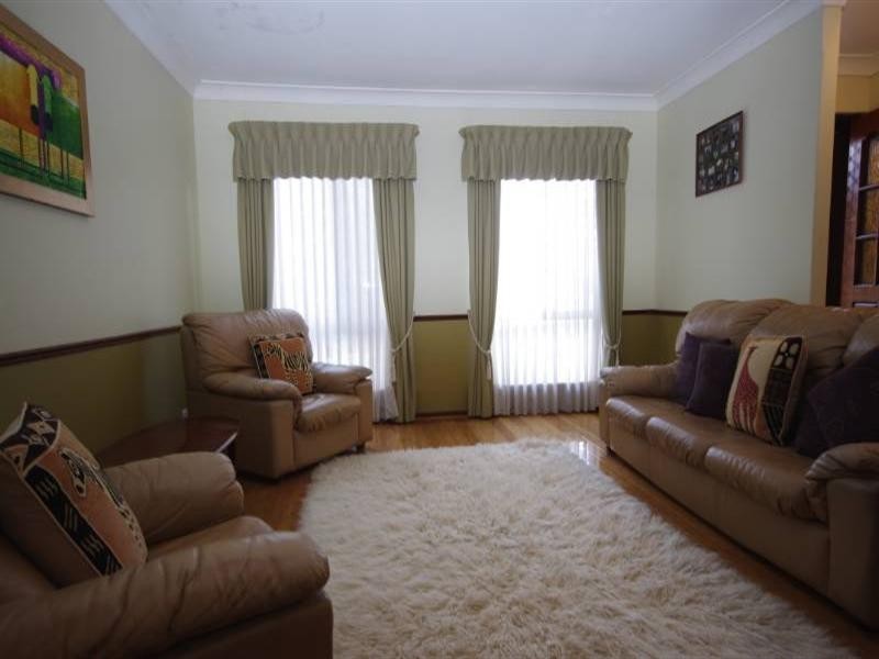 29 Dressler Way, Girrawheen WA 6064