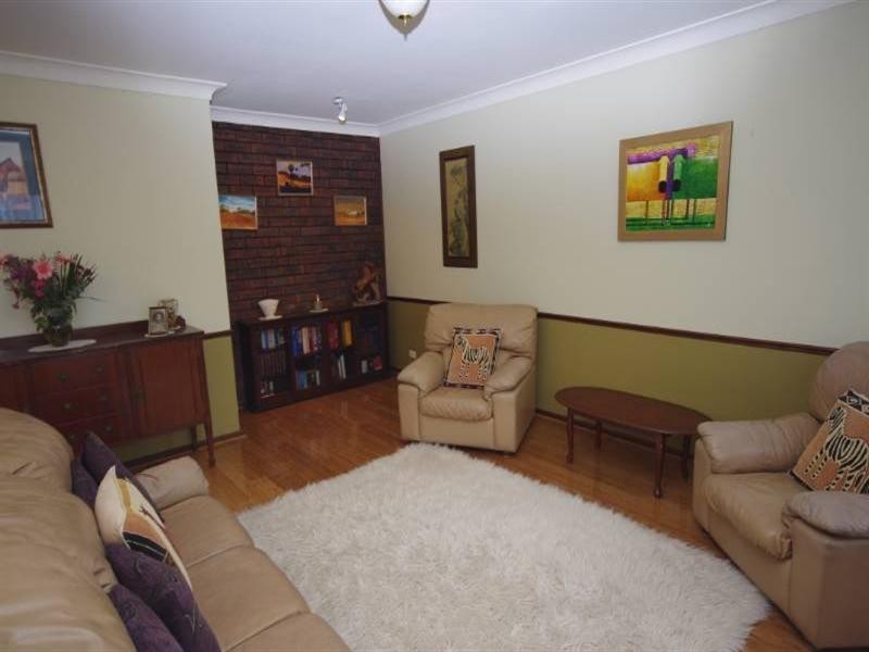 29 Dressler Way, Girrawheen WA 6064