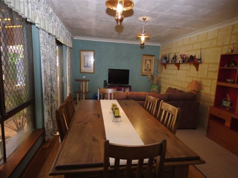 29 Dressler Way, Girrawheen WA 6064