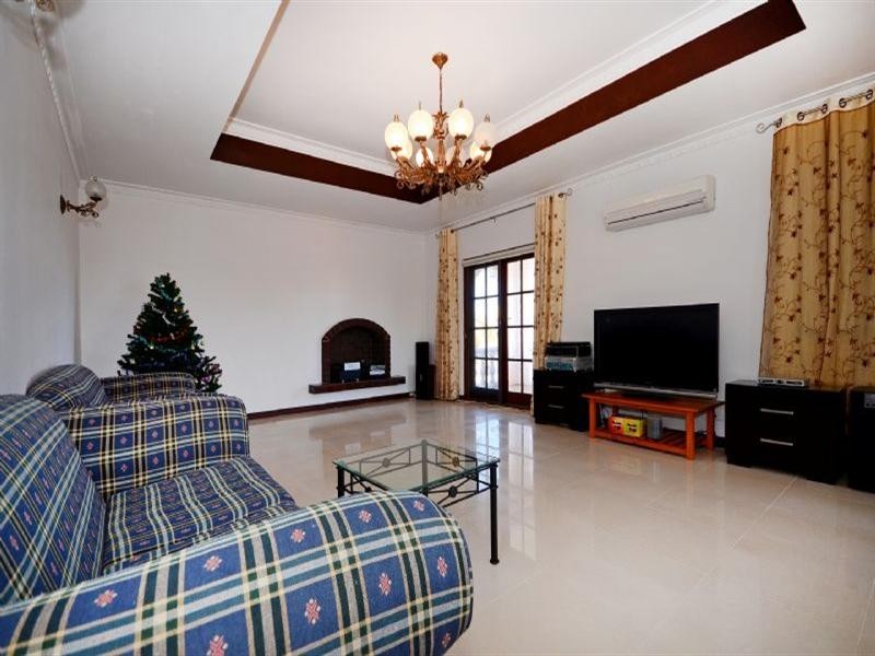 92 Morley Drive, Yokine WA 6060