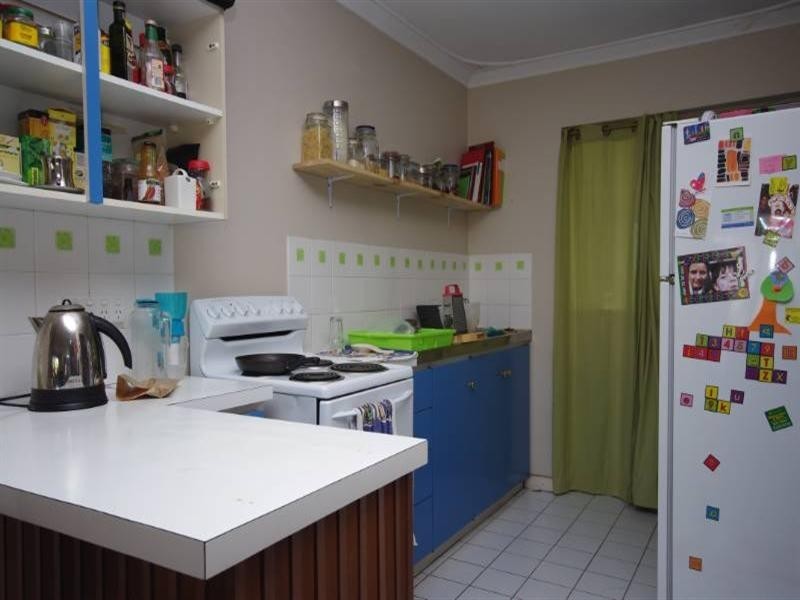 7b Ledbury Street, Balga WA 6061