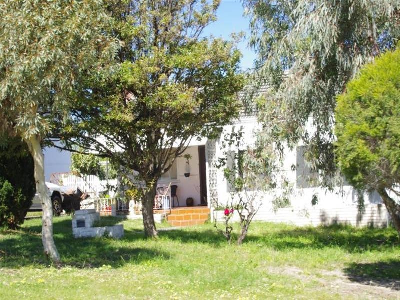 10 Berkeley Avenue, Nollamara WA 6061