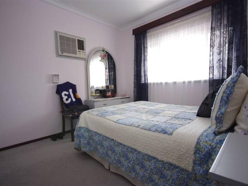 10 Bexley Way, Girrawheen WA 6064