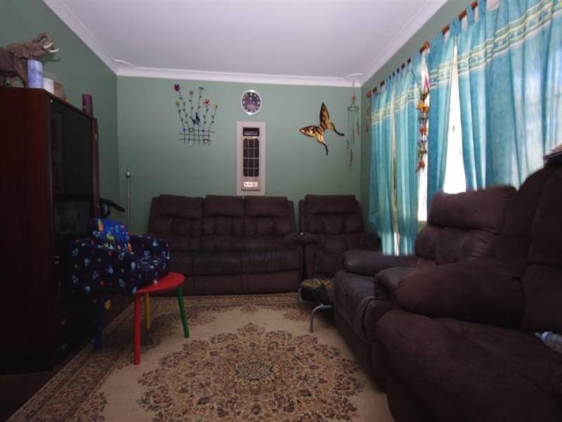 22 Rochford Way, Girrawheen WA 6064