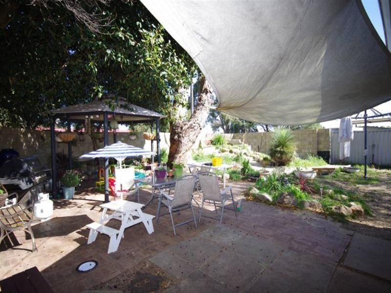 22 Rochford Way, Girrawheen WA 6064