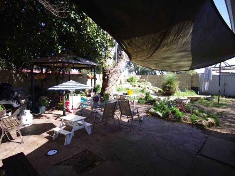 22 Rochford Way, Girrawheen WA 6064