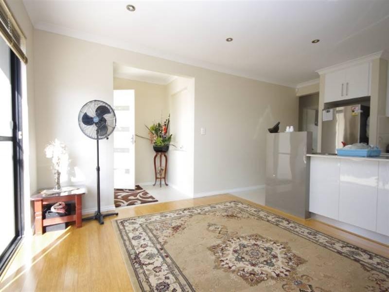 71a Eastdene Circle, Nollamara WA 6061