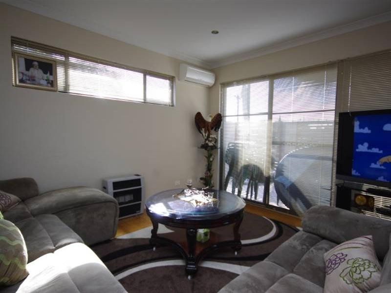 71a Eastdene Circle, Nollamara WA 6061