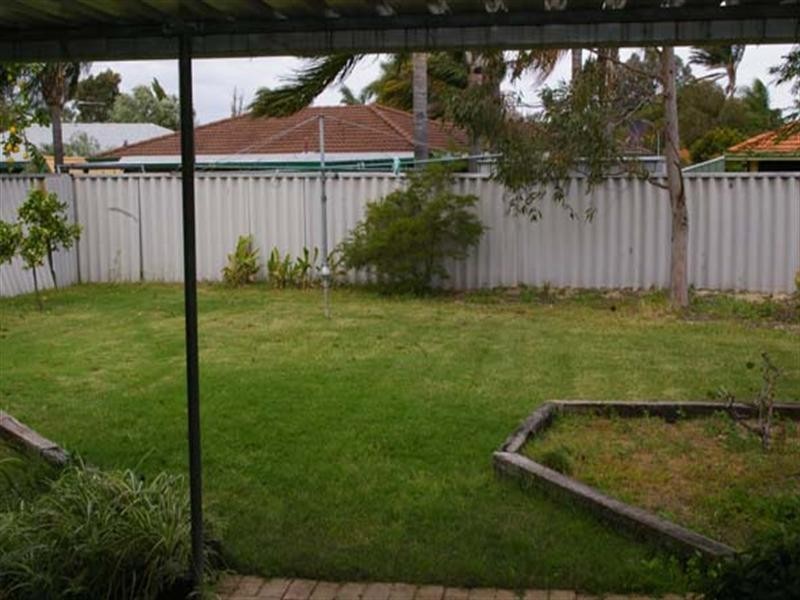 14 Patterson Drive, Middle Swan WA 6056