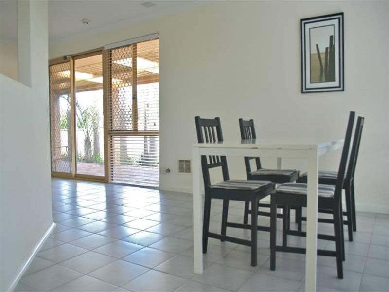 18 Silkpod Heights, Mirrabooka WA 6061