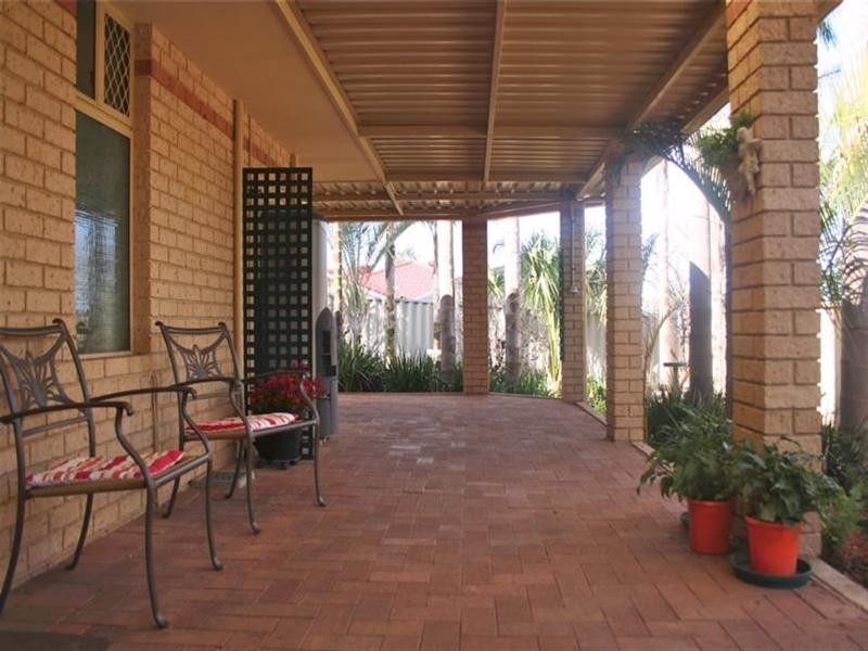 18 Silkpod Heights, Mirrabooka WA 6061