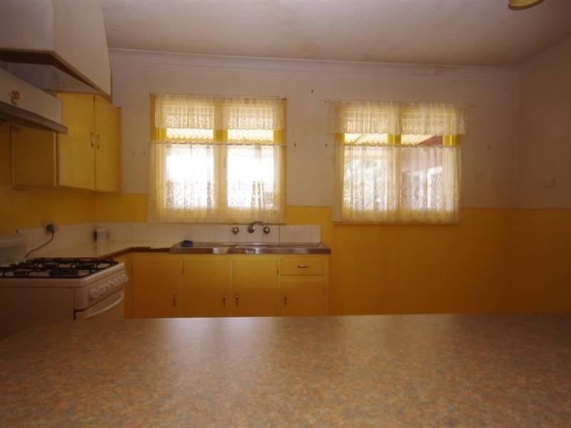 5 Bersted Street, Balga WA 6061