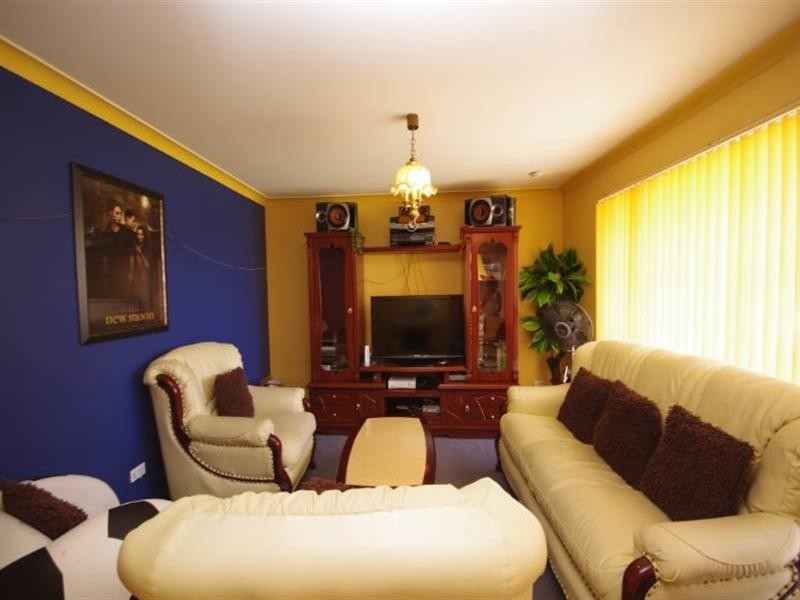 11 Fragrant Gardens, Mirrabooka WA 6061