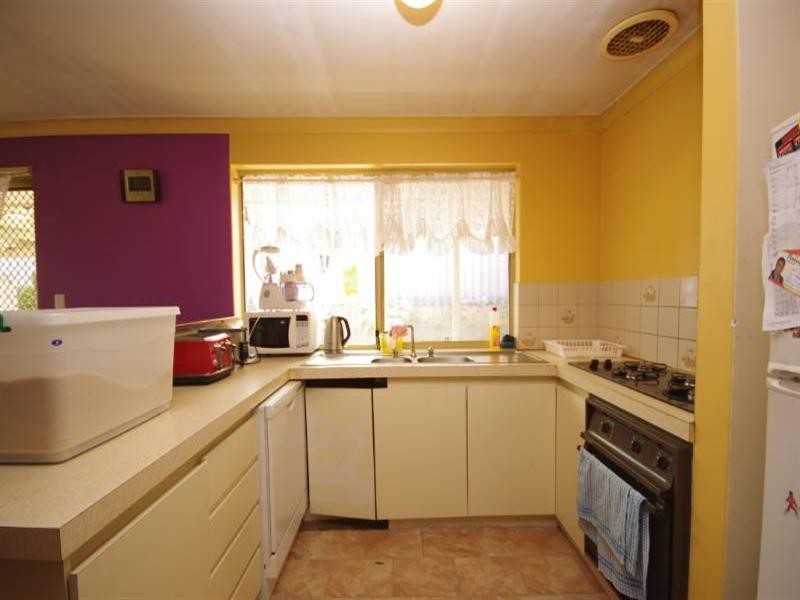 11 Fragrant Gardens, Mirrabooka WA 6061