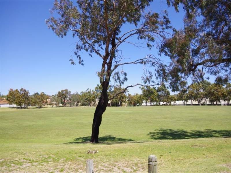 11 Fragrant Gardens, Mirrabooka WA 6061