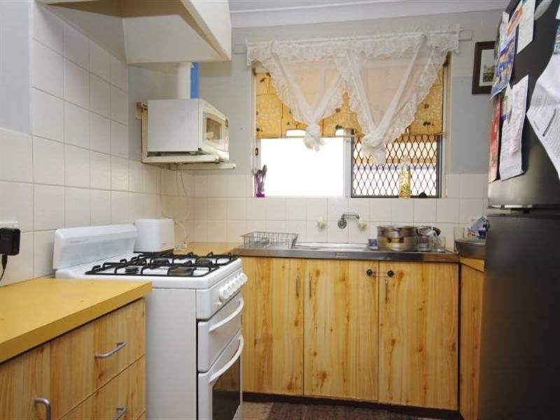 2 Ashness Close, Balga WA 6061