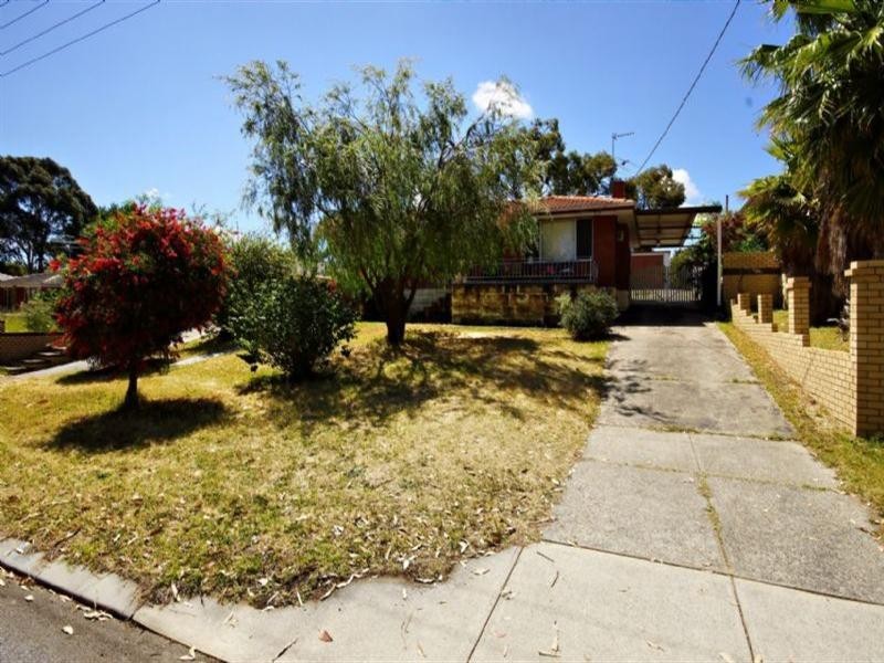 25 Rochester Circle, Balga WA 6061
