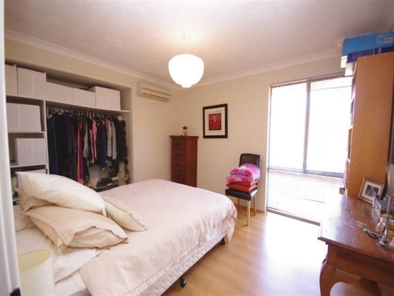 26b Pinewood Green, Mirrabooka WA 6061