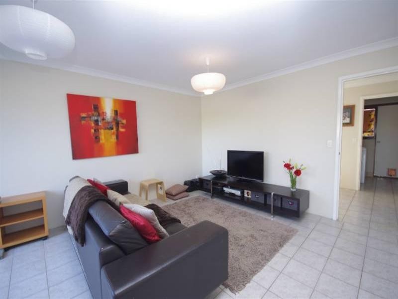 26b Pinewood Green, Mirrabooka WA 6061